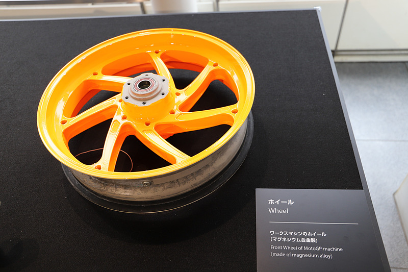 会場にはMotoGPにまつわるさまざまな展示が行なわれていた