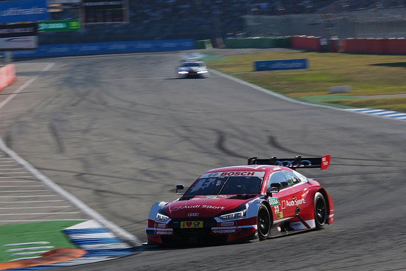 激走するレネ・ラスト