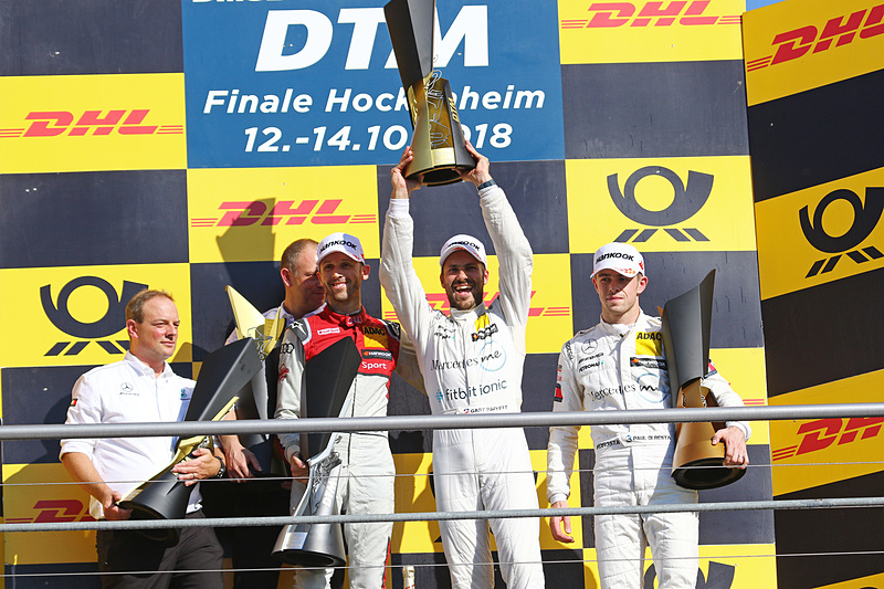 年間ランキングの表彰台。チャンピオンはガリー・パフェット、2位はレネ・ラスト、3位はポール・ディレスタ