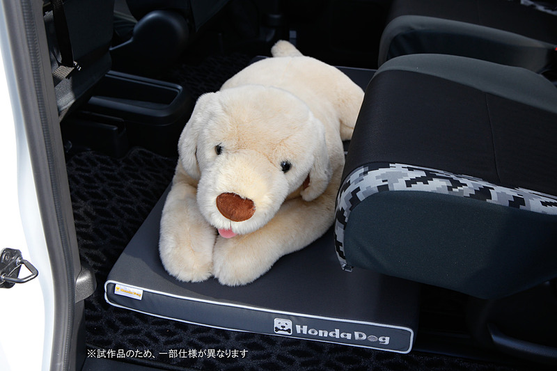 「ペットフロアクッション」（グレー）