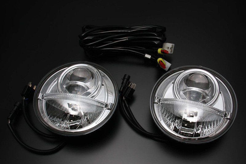 初代「ロードスター」（NA8C/NA6CE）用の「LEDヘッドランプキット」