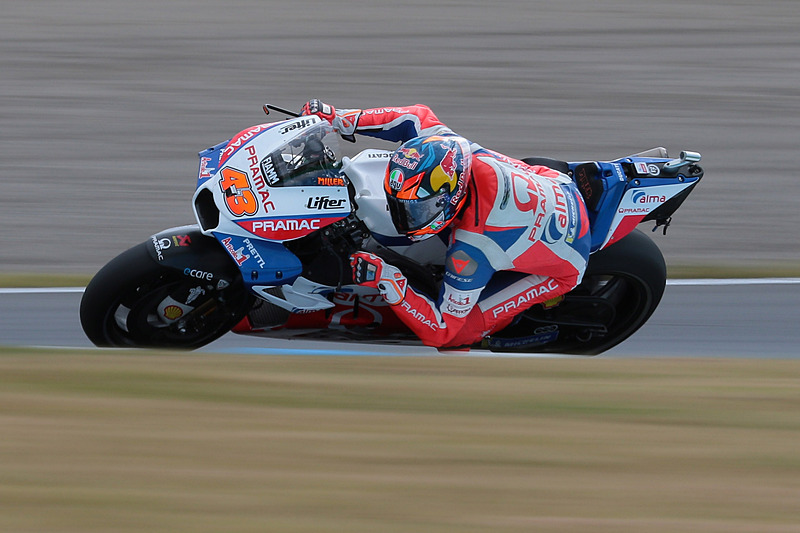 ジャック・ミラー選手もフロントローに入った