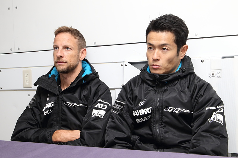 SUPER GT第7戦 オートポリス予選終了後。ポイントリーダーの山本尚貴選手（右）、ジェンソン・バトン選手（左）に聞く