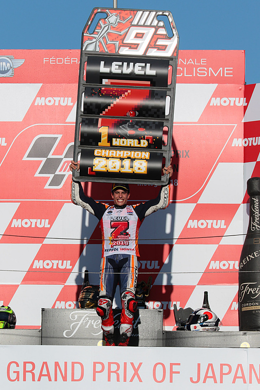 おなじみのタイトル獲得のセレブレーションは、通算7回目のタイトルにかけて、ゲームのように“レベル7”に上がったことを表現