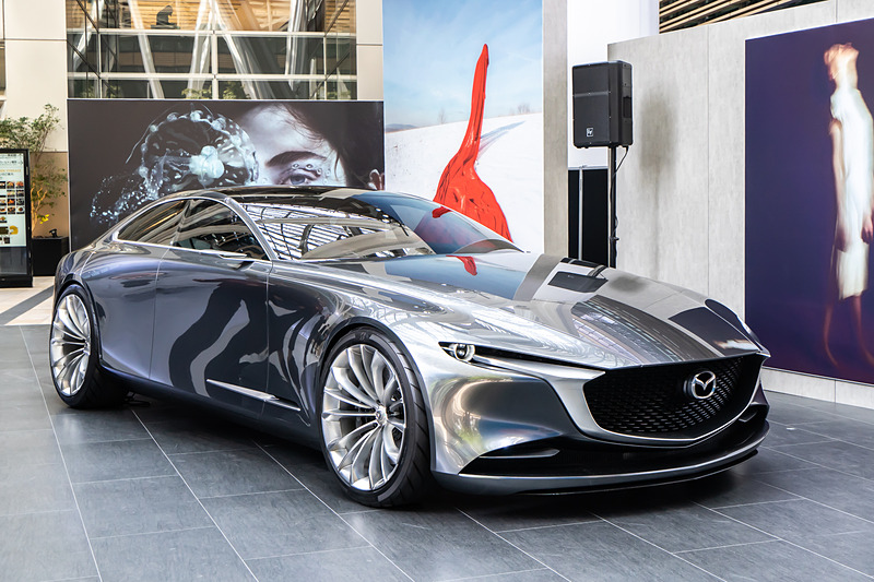 Tokyo Midtown DESIGN TOUCH 2018に展示されたマツダ・ビジョン・クーペ