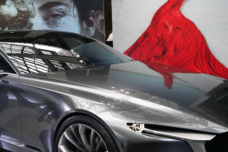 マツダ・ビジョン・クーペとフォトアートのコラボレーション