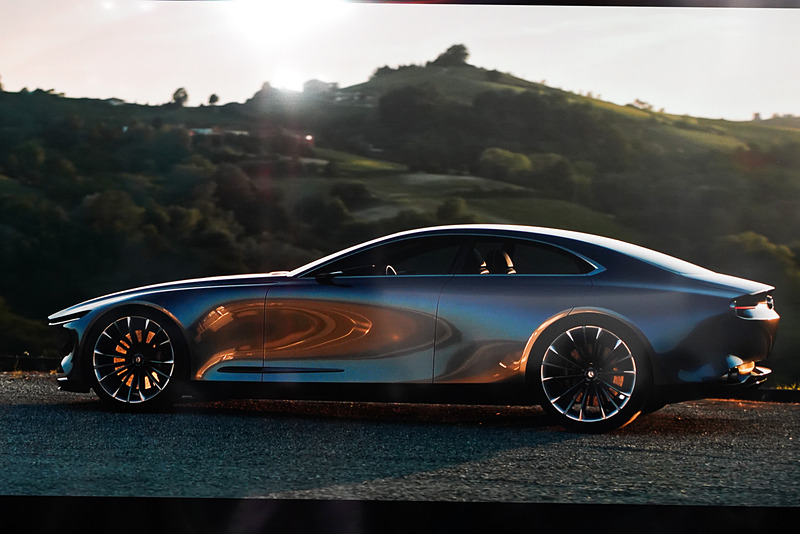 マツダ・ビジョン・クーペのイメージムービーより