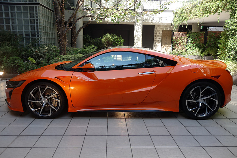 サーマルオレンジ・パールカラーの2019年モデル