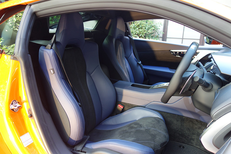 インテリアカラーはインディゴ