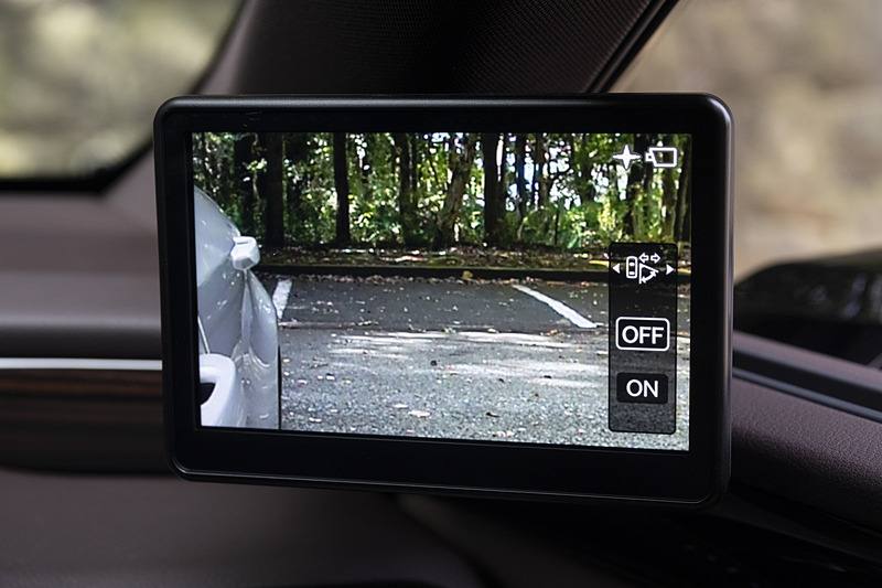 ドアのアラートや各種設定も画面に表示