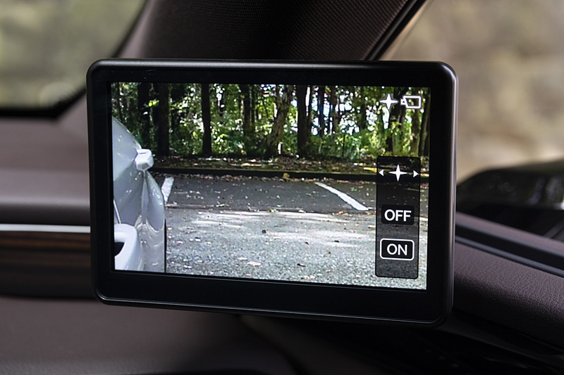 ドアのアラートや各種設定も画面に表示