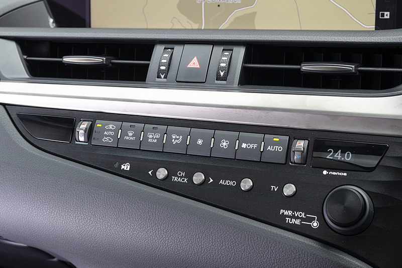 エアコン操作パネル