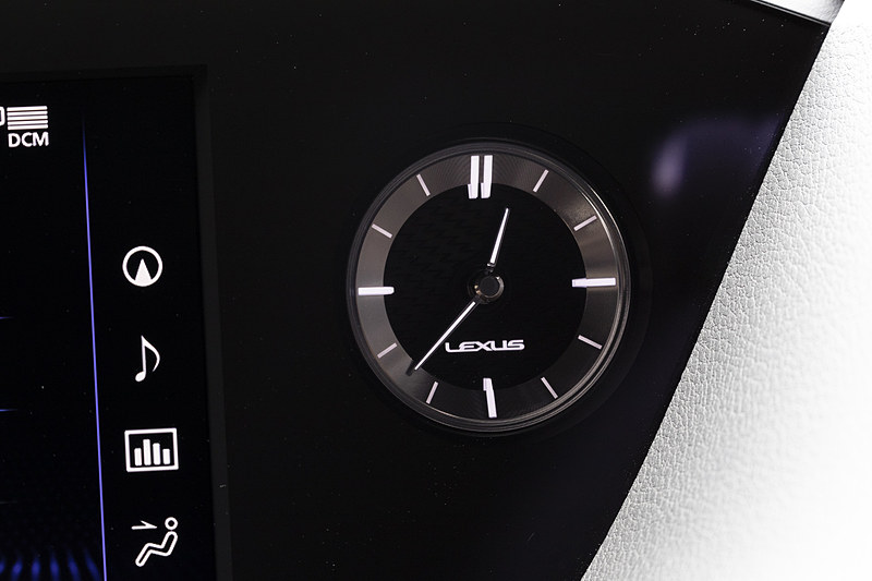 GPS時刻補正機能付きのアナログ時計