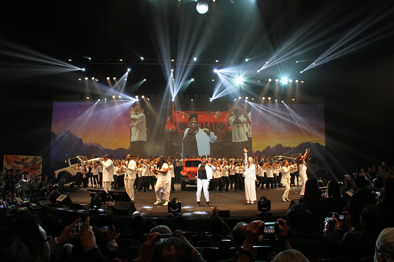 ゴスペルスクエア シンガーズによるジープ オリジナル楽曲の披露も行なわれた