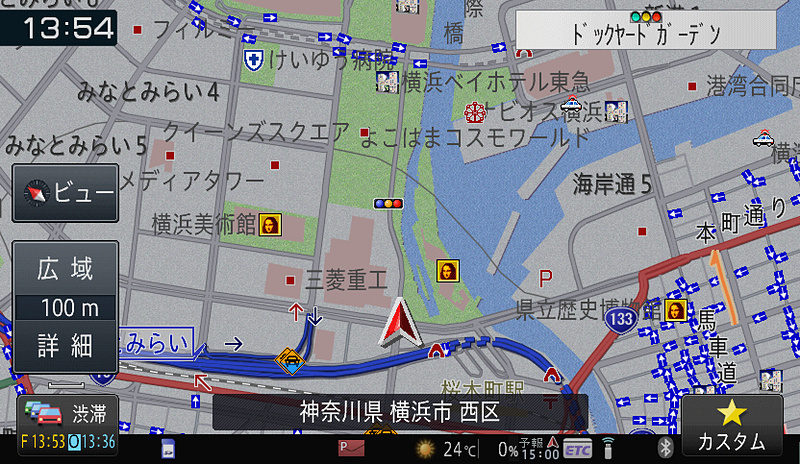 100mスケールでの一方通行表示。少しごちゃつくけれど一方通行の存在が分かりやすい