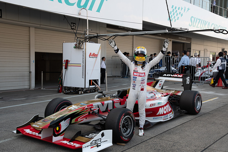 ポールポジションを獲得したことにより、山本尚貴選手はポールポジションポイントを獲得