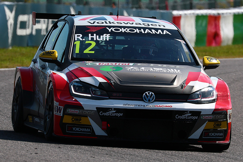 ロブ・ハフ選手（12号車 Volkswagen Golf GTI TCR）