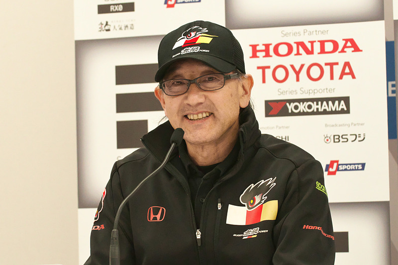 手塚長孝監督（チーム無限）