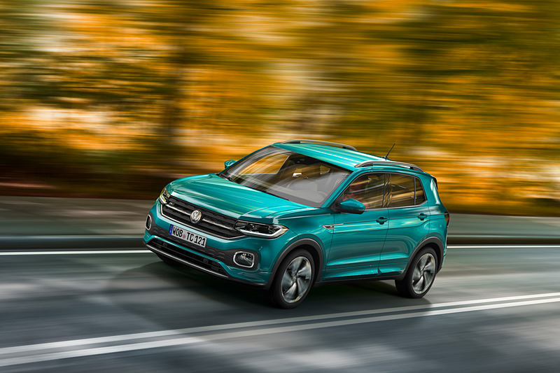 T-Crossは全長4110mm、ホイールベース2560mmと、同社がラインアップするSUVの中で最もコンパクトな部類に入るSUV