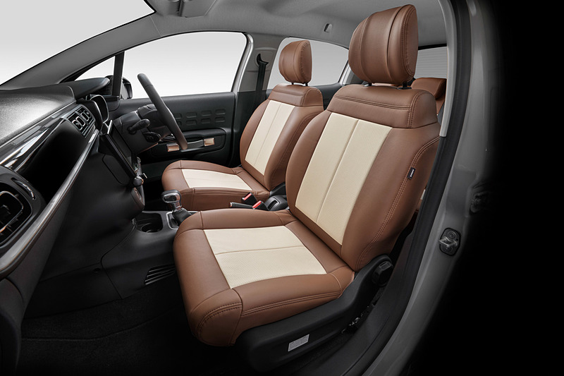 シトロエン C3専用デザインのシートカバー「C3 INSPIRED BY MONT-BLANC」