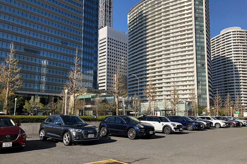 自動車ジャーナリストによる同乗試乗も無料で行なわれ、人気のSUVがスタンバイ。真剣に購入を検討しているファミリーが試乗されることも多く、車内では「○○と迷っているんですが、どうでしょうか？」なんてガチ相談もあったようですよ