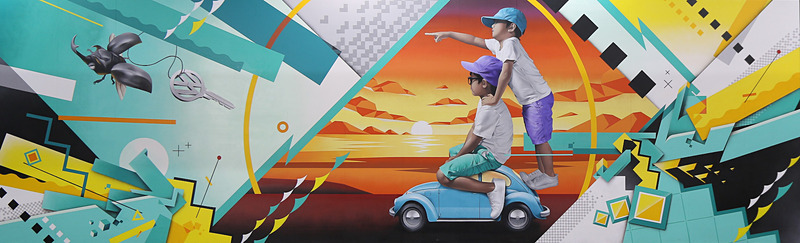 アート展「The Beetle Graffiti」の会場ではビートルをモチーフにした幅12.6m×高さ3.9mの巨大アートが展示される