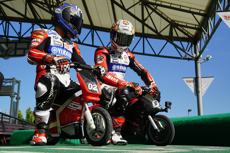 続いて野左根選手が開発車両をテスト