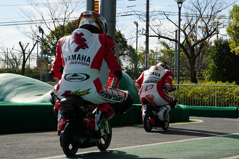 続いて野左根選手が開発車両をテスト
