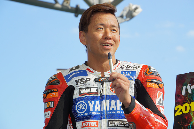 YAMAHA FACTORY RACING TEAMの中須賀克行選手