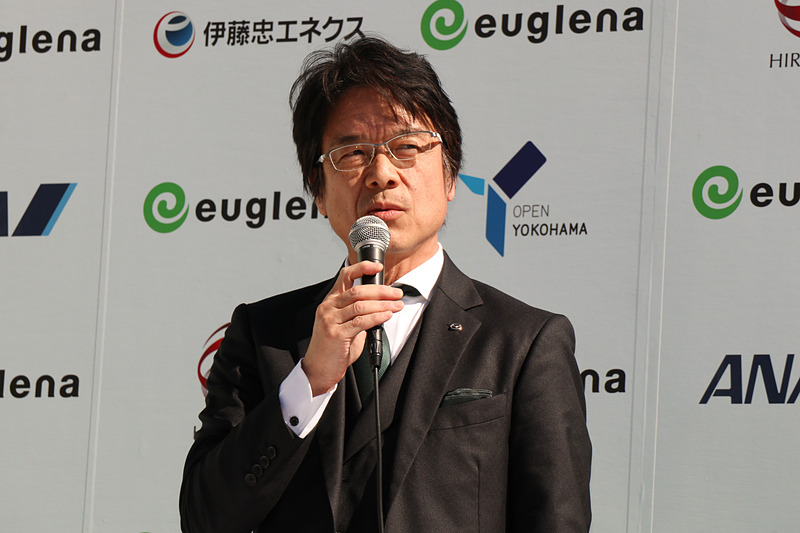 ひろしま自動車産学官連携推進会議 エネルギー専門部会長 工藤秀俊氏は広島県にも大きな被害を及ぼした豪雨災害などについて触れ、「地球を守るということは、人々の豊かで健康で健やかな生活を守ること、すなわち人を守ることだとあらためて感じた1年になりました」と語り、メディアなどで環境対策として大きく取り上げられているEV(電気自動車)だけでなく、自分たちの活動では環境対策に向けたマルチソリューションの1つとして、徹底的に効率を改善した内燃機関と既存のインフラ、ユーグレナのバイオディーゼル燃料によるカーボンニュートラルな社会作りに取り組んでいると述べた