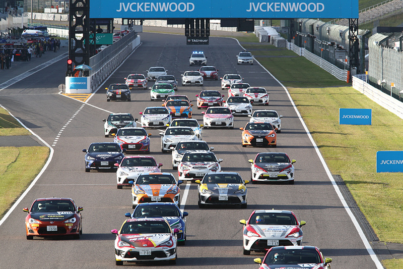 クラブマンシリーズのスタートシーン