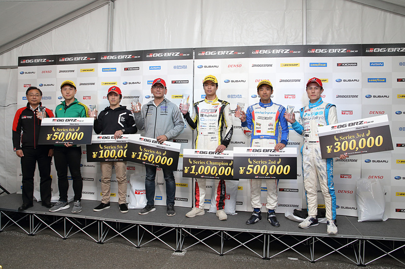 今回のレース結果はわるかったが、年間ランキングは4位という結果に