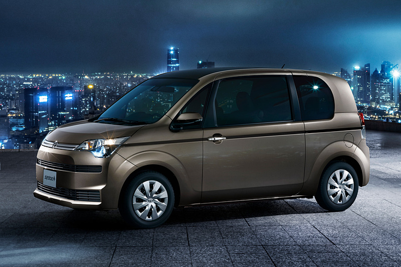 スペイド F“Noble collection”（ブロンズマイカメタリック）