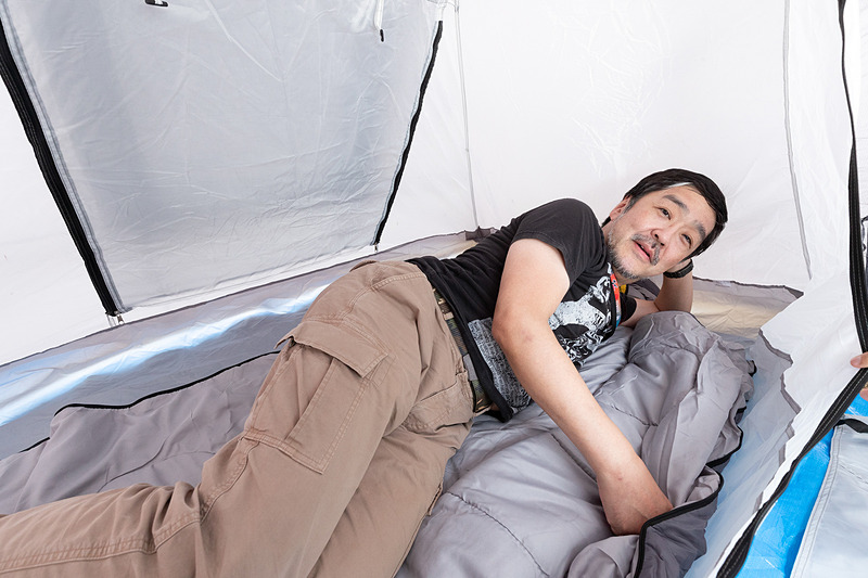 1人から2人用ということは、基本1人用と思った方がいい。逆に1人なら余裕