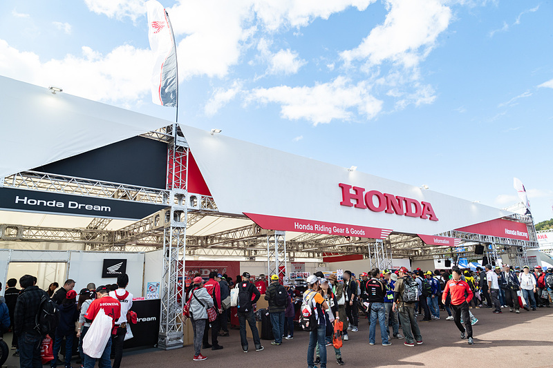 ホンダのブース、ドーン！