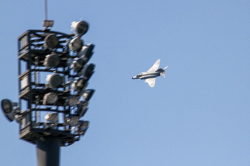 スタンドから編集担当が撮影した渾身の1枚。結構大きく見えたと言いたいの図