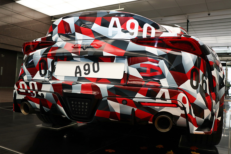 新型スープラ 試作車