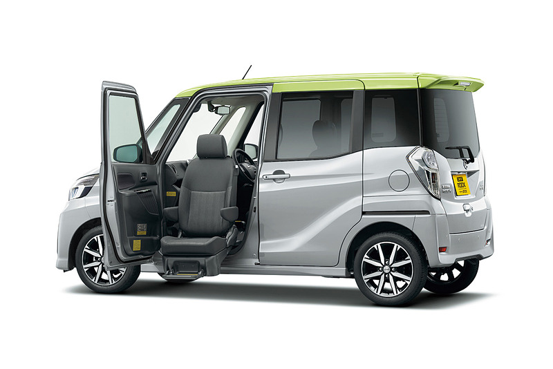 デイズ ルークス 助手席スライドアップシート