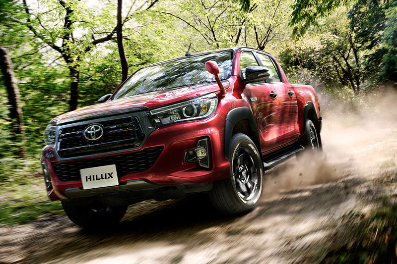 「ハイラックス Z“Black Rally Edition”」（394万7000円）