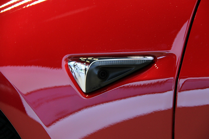 モデル 3に搭載されるセンサー、カメラ