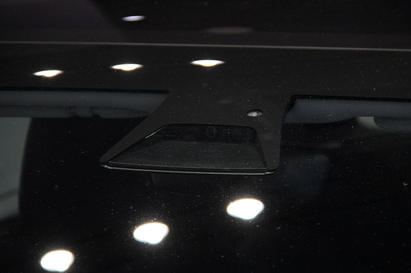 モデル 3に搭載されるセンサー、カメラ