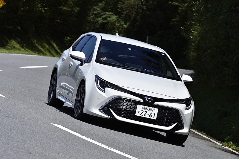 新型カローラシリーズのセダンモデルを広州国際モーターショーで公開（写真はカローラ スポーツ）