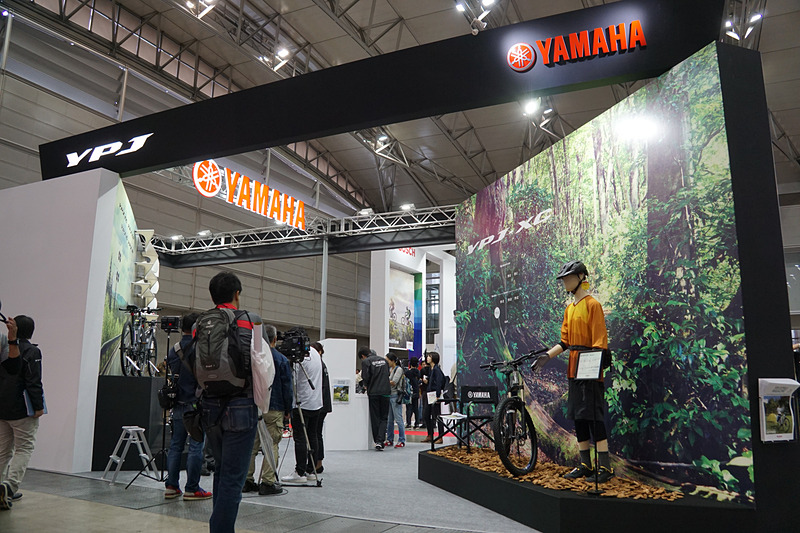 電動アシスト自転車をラインアップするヤマハブース