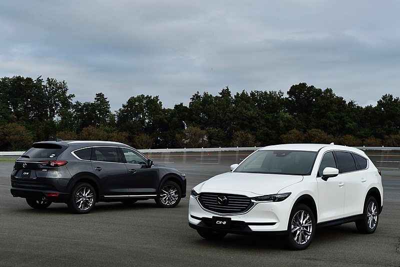 マツダ「CX-8」