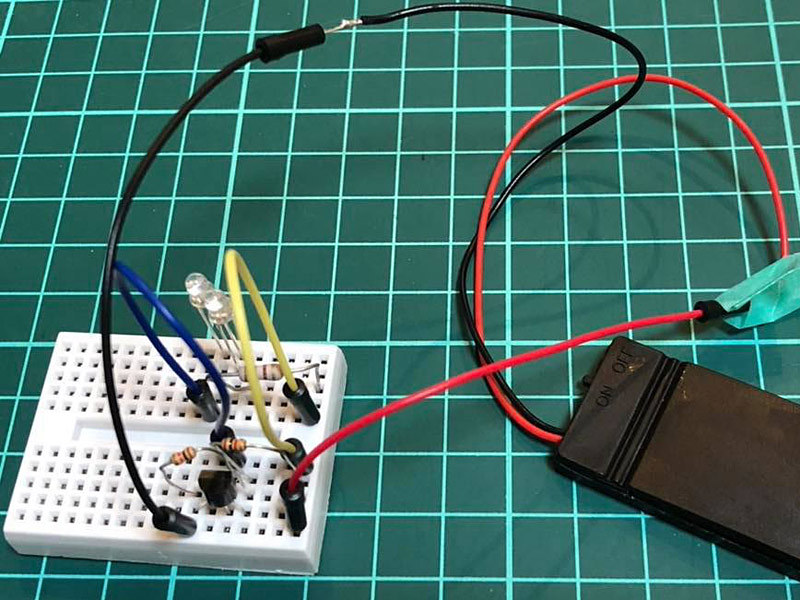 9月下旬。リアのLED点滅回路の動作確認