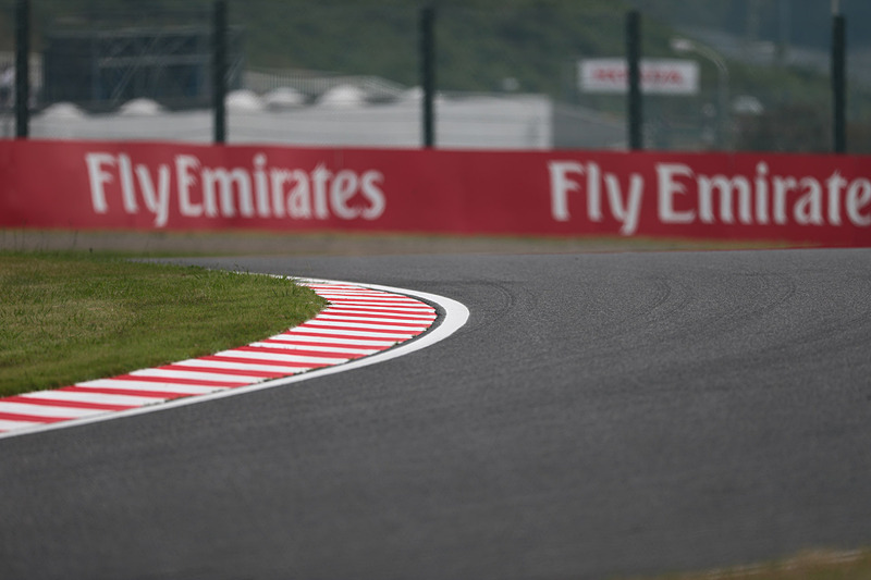 絞りf4で金網2枚抜き