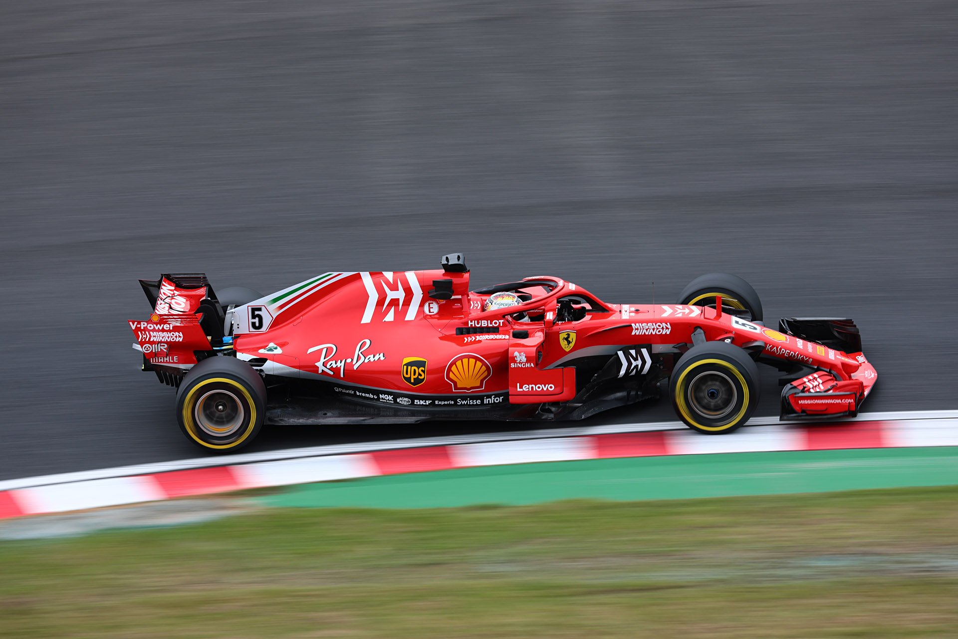 EOS 5D Mark IV＋100-400mmで撮影した元画像（リサイズ）とレタッチしてフォトギャラリーに掲載した写真