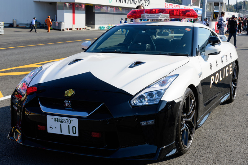 迫力のあるR35 GT-Rパトカー