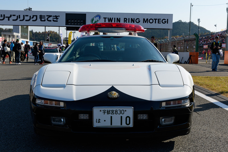 美しいシルエットを描く初代NSX