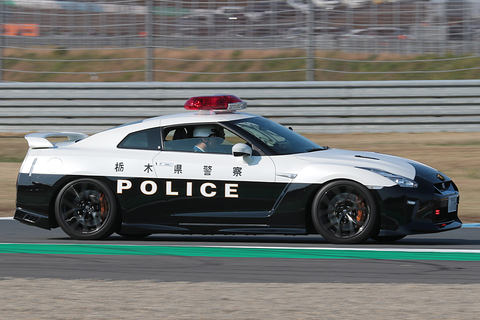 SUPER GT 最終戦もてぎ】栃木県警、R35 GT-Rパトカーと初代NSXパトカー
